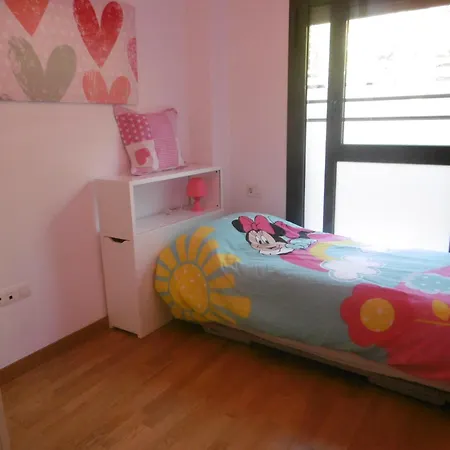 Amplio Con Piscina Y Aire Acondionado *