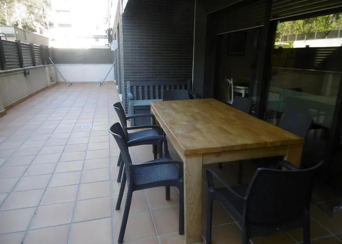 Amplio Con Piscina Y Aire Acondionado * Tossa de Mar